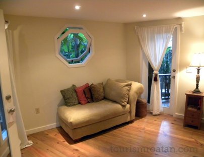 Lily Pond House- A Luxurious boutique Hotel in Roatán