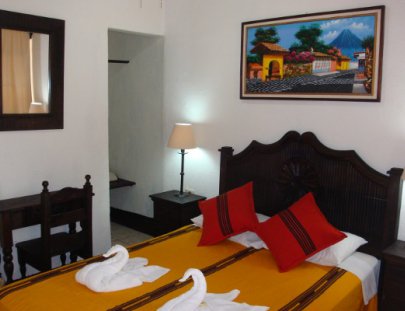 great little  hotel located in the heart of Antigua Guatemala - Hotel Camelias Inn