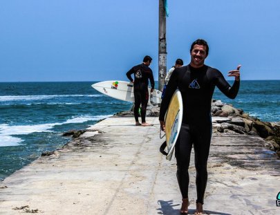 Eternal Wave Surf School-Learn to Surf with Proffesionals in Lima