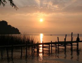 Hotel Aaculaax-Stay in a Hotel with a spectacular view of the lake