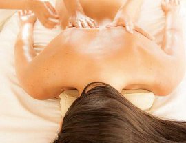 Venus Moon Southside Spa -A relaxing massage with aromatic oils at Venus Moon Southside Spa 