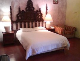 Hotel Convento Santa Catalina-Quédate en un hotel colonial justo debajo del famoso Arco de Santa Catalina en Antigua