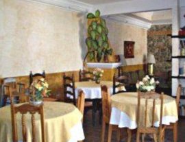 Hotel Posada Don Valentino-A beautiful Hotel surrounded by gardens