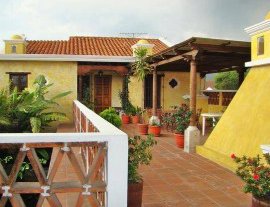 Hotel Posada Don Valentino-A beautiful Hotel surrounded by gardens