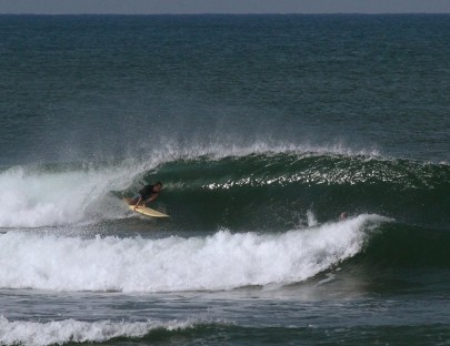 Surf Tours Nicaragua-Aprende a surfear disfrutando de las hermosas playas de Nicaragua
