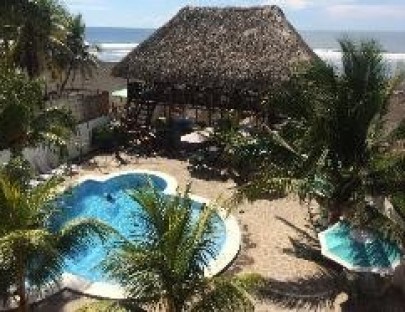 Íntimo Club para Surfistas en el Tunco - Akwamar Sunzal Adventure Club