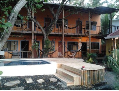 La Sombra-Enjoy camping and Break the waves surfing at Tunco beach