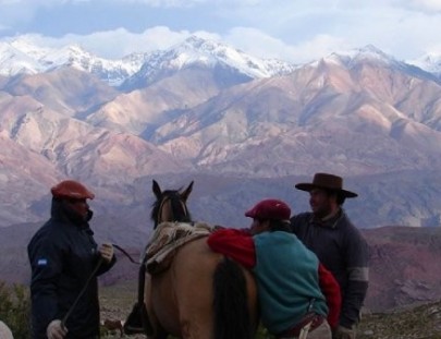 Trekking Travel-Horseback Riding \