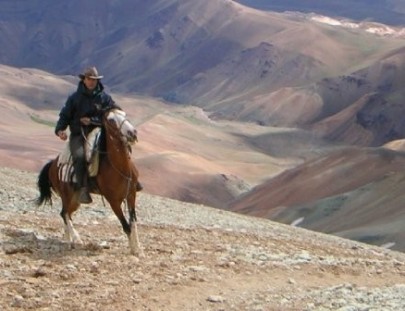 Trekking Travel-Horseback Riding \